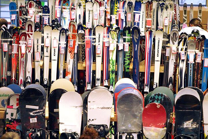 Canadian Ski Patrol Winter Sport Show Swap